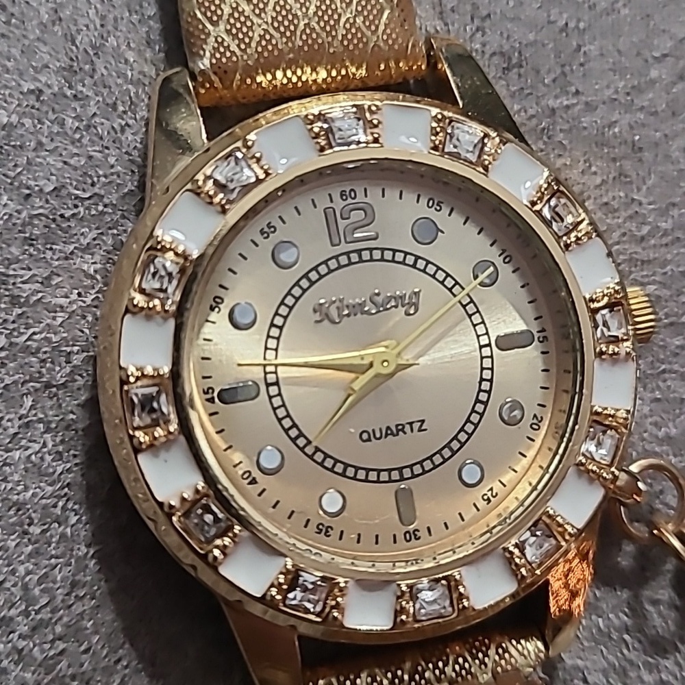 Kim Seng Quartz fashion Watch Gold white bling Dangle charm - Picture 11 of 14